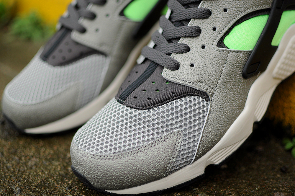 Nike Air Haurache Grey Lime Green 04