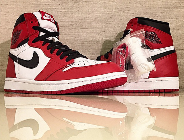 Air Jordan 1 Retro High Og White Red Black 3