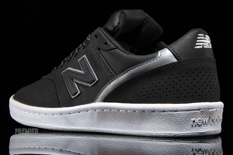 new-balance-ct-700-urban-cycling-black-white-04