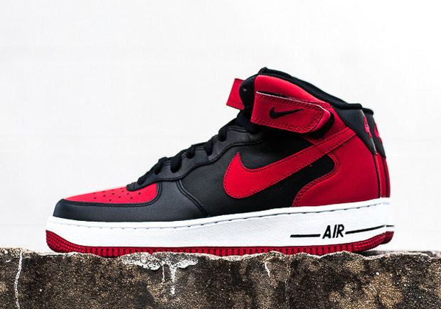 Nike Air Force 1 Mid "Bred" - Available