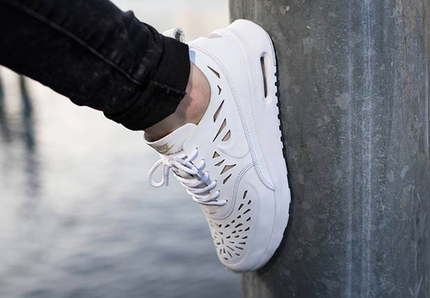 nike-air-max-thea-joli-white-2