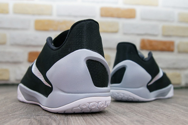 Nike Hyperchase Black Metallic Silver 03