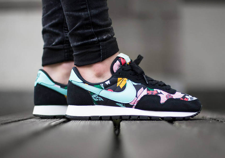 Nike Sportswear Aloha Pack Detailed Look Air Pegasus 83 4