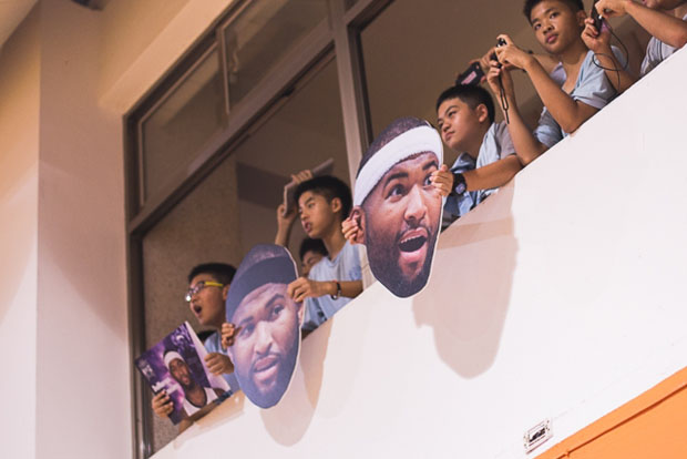Demarcus Getting Love In China Nike Rise 12