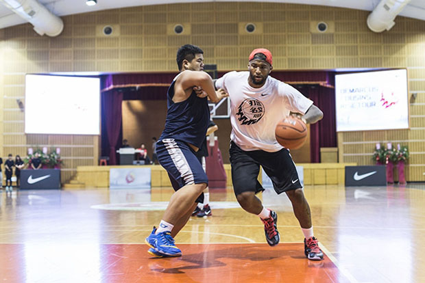 Demarcus Getting Love In China Nike Rise 13