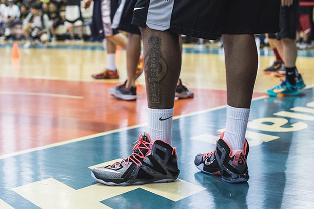 Demarcus Getting Love In China Nike Rise 18