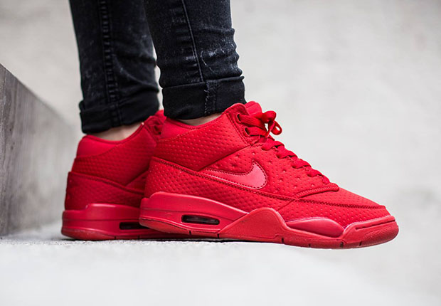 These Midsoles Are The Closest You’ll Ever Get To The Air Jordan 4 “Legends Of The Summer”