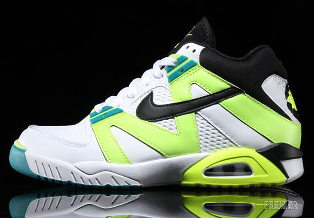 Nike Air Tech Challenge Iii Retro 2015 White Radiant Emerald Volt 2