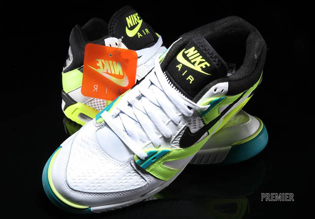 Nike Air Tech Challenge Iii Retro 2015 White Radiant Emerald Volt 4