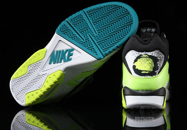 Nike Air Tech Challenge Iii Retro 2015 White Radiant Emerald Volt 5