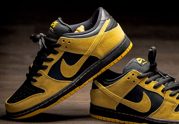 Nike SB Dunk Low "Iowa"