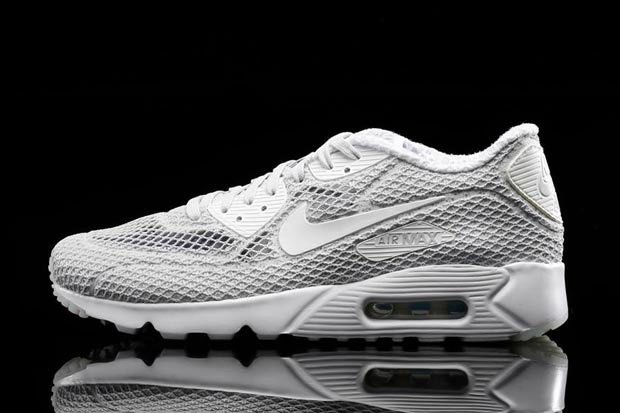 Toe Exposed Air Max 90s 02