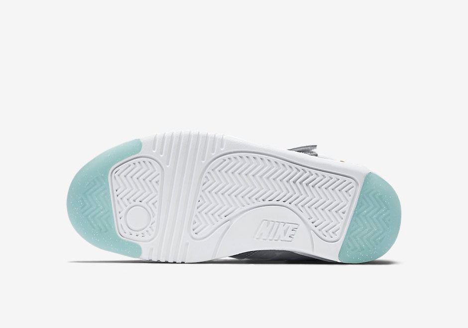 Nike Air Lebron Akronite 5