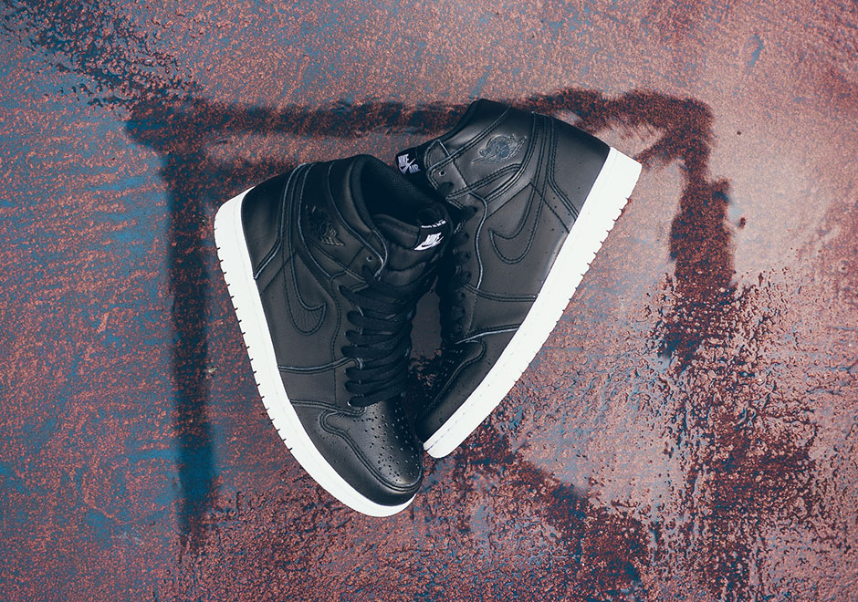 Air Jordan 1 High Cyber Monday Black White 7