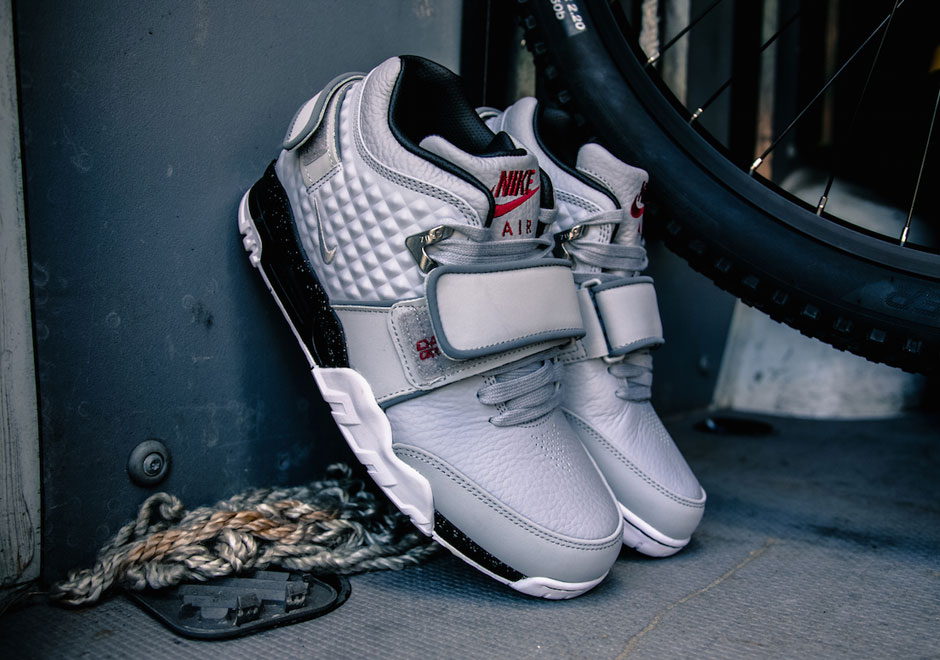 Nike Air Cruz Wolf Grey Black 1