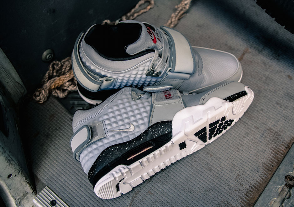 Nike Air Cruz Wolf Grey Black 2