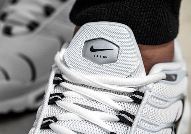 Nike Air Max Plus White Tiger 3