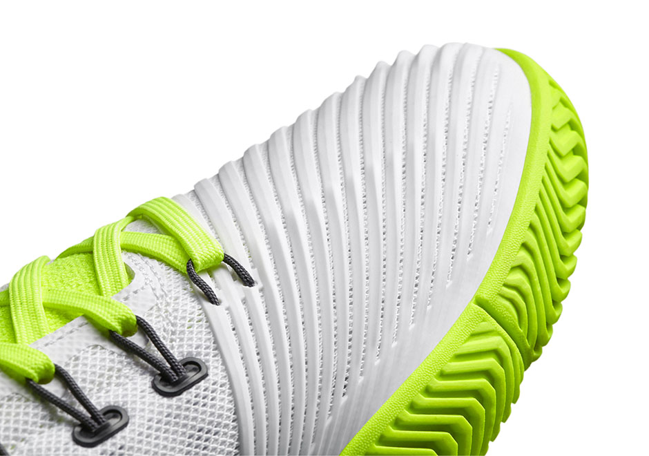 Nikecourt Air Zoom Ultrafly 7