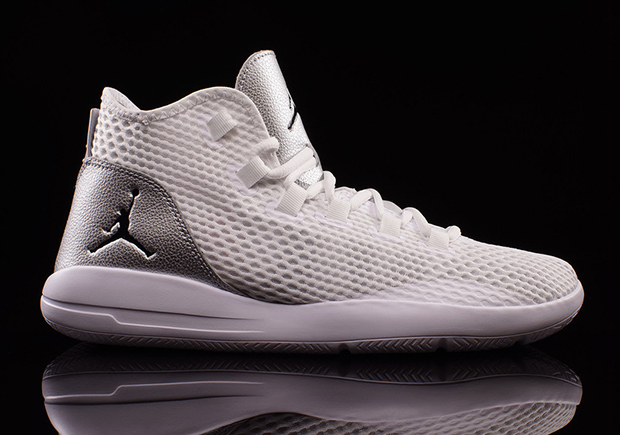 Jordan Reveal White Black Silver 2