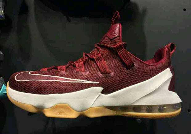 Nike LeBron 13 Low "Cavs"