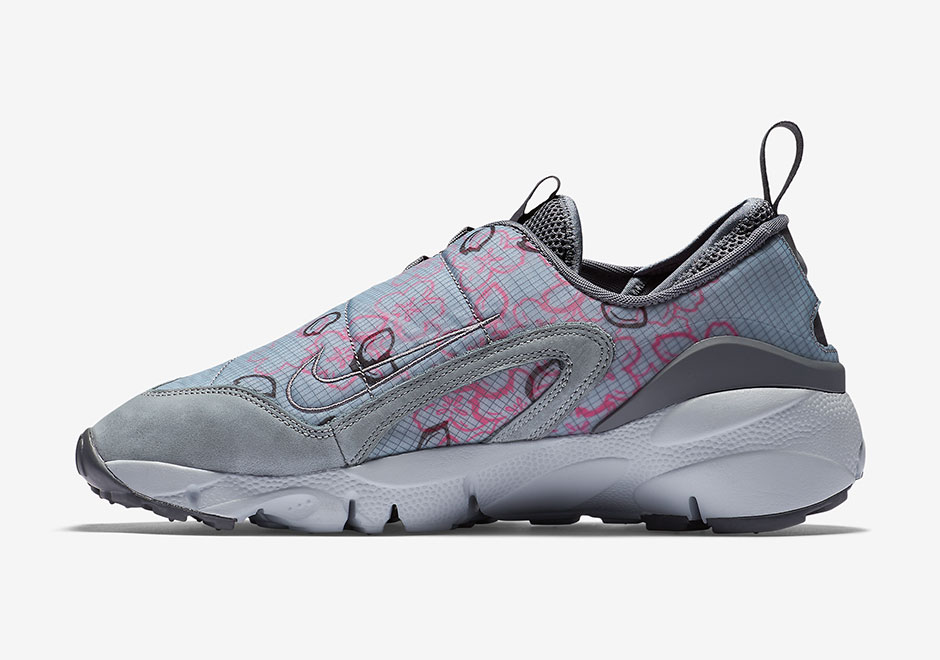 Nike Air Footscape Retro Sakura Japanese Colorway 03