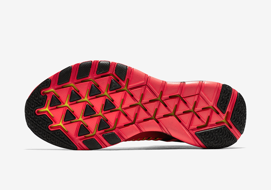 Nike Free Train Force Flyknit Red Black 5