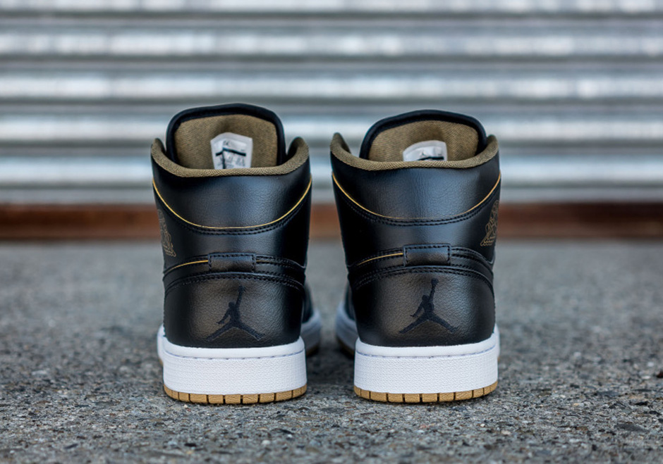 Air Jordan 1 Mid Black Gold Gum Family Size Run 07