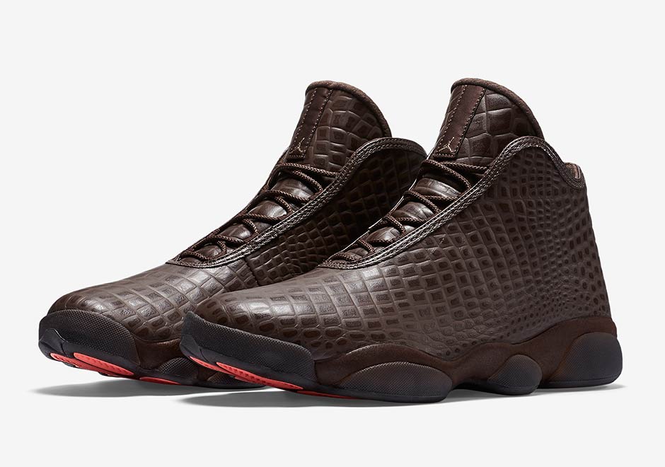 Brown Leather Croc-Skin Appears On The Jordan Horizon Premium