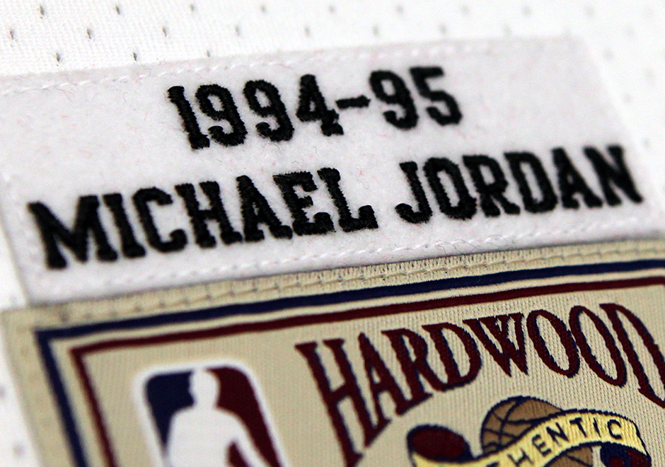 Mitchell Ness Jordan 45 Jersey 8