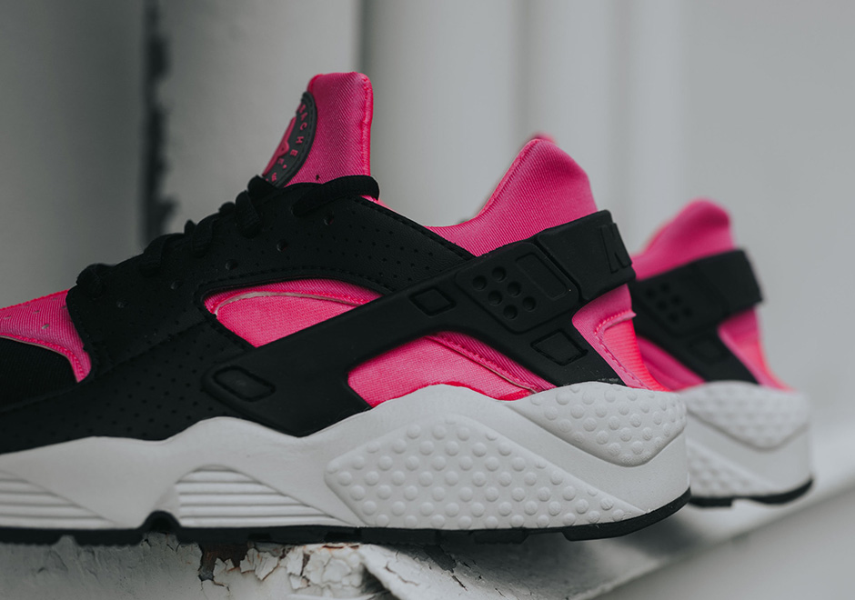Nike Air Huarache "Pink Blast"