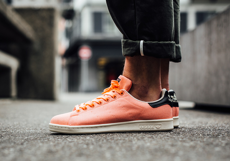 adidas Stan Smith "Salmon Canvas"