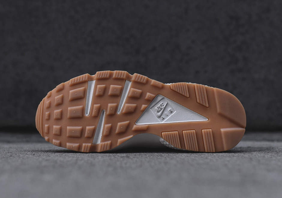 Nike Wmns Air Huarache Concrete Gum 05