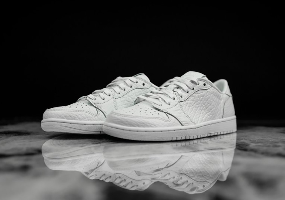 Air Jordan 1 Low Swooshless White 02