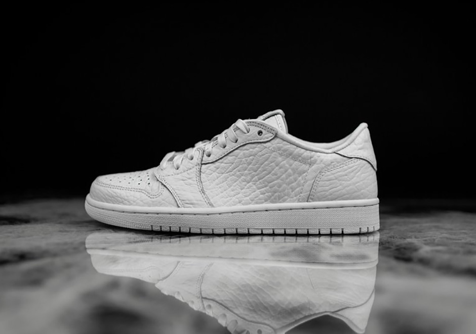 Air Jordan 1 Low Swooshless White 03