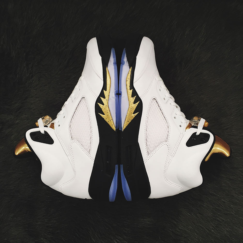 Air Jordan 5 Gold Tongue Detailed 4