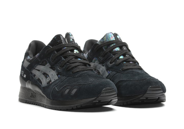 Asics Northern Lights Aurora Borealis Pack 08