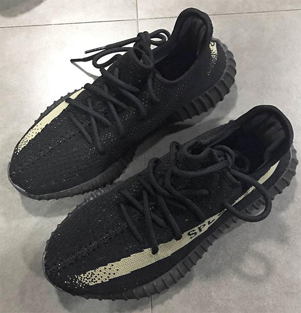 Yeezy Boost 350 V2 Black Friday 1
