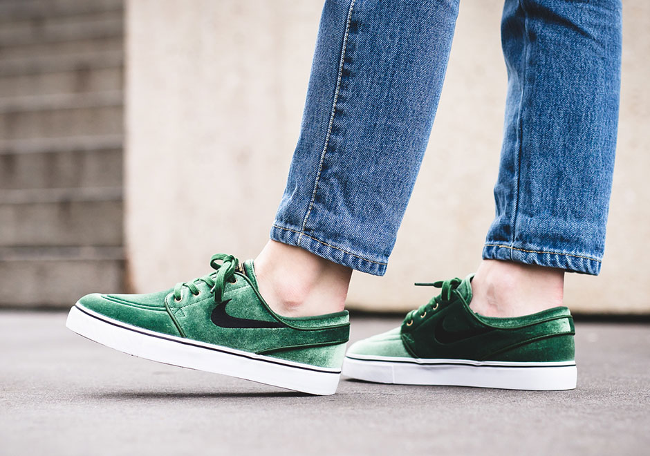 Nike SB’s Christmas-Themed Green Velvet Janoskis Drop This Friday
