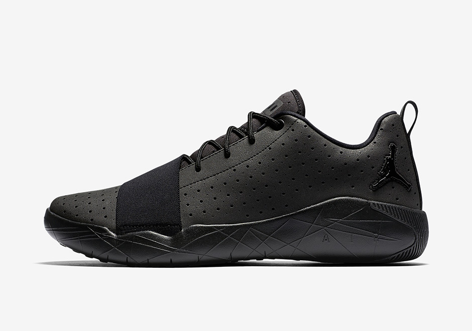 Jordan 23 Breakout Trainer Black 2