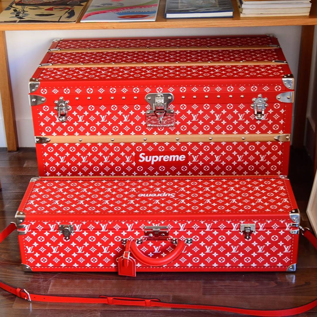 Louis Vuitton Supreme Lv Collaboration Items 01