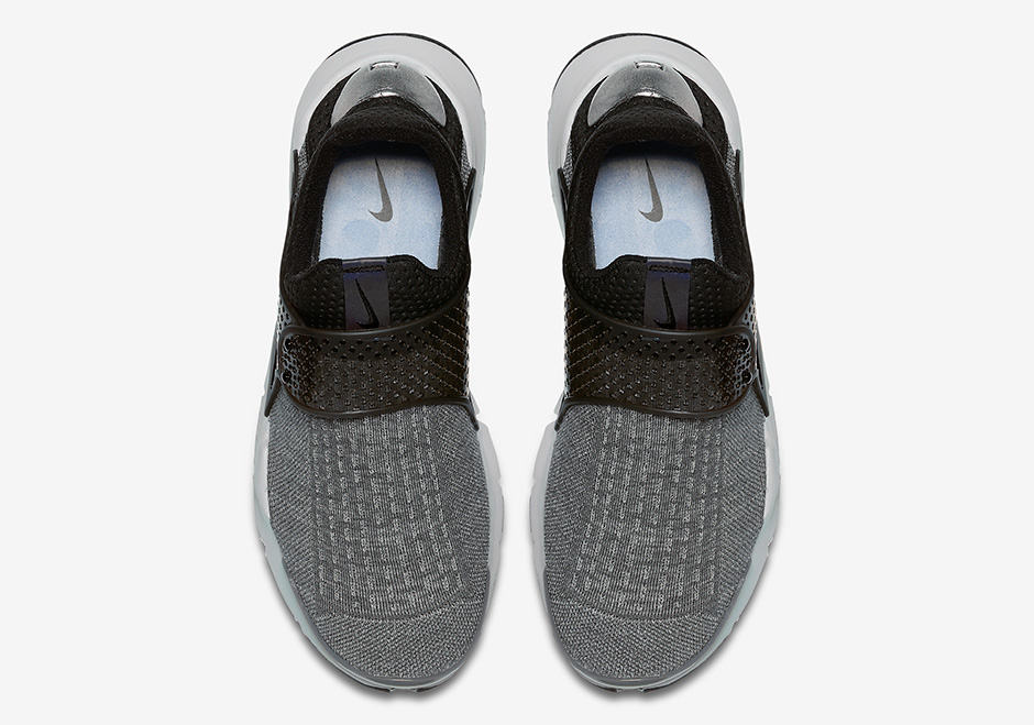 Nike Sock Dart Se Silver Heels 05