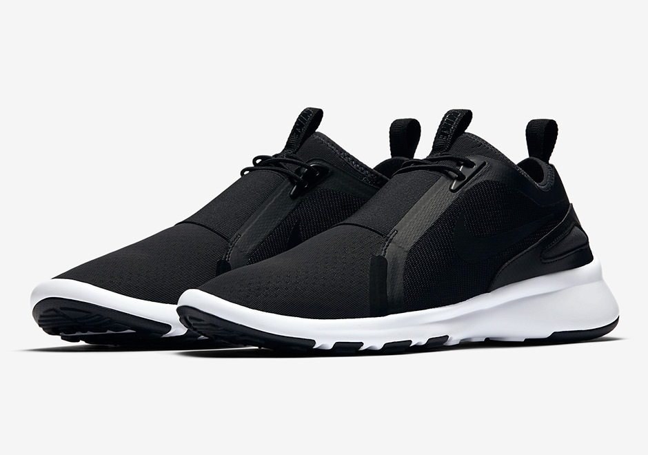 Nike Updates The Air Current With New Upper and Sole Designs