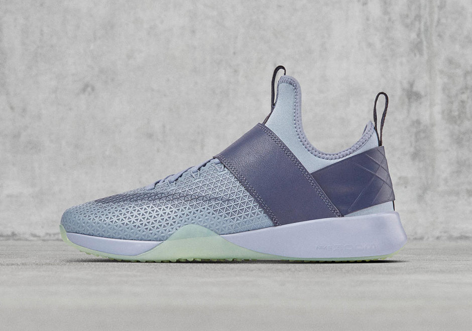 Nikelab Air Zoom Strong Womens Trainer 4