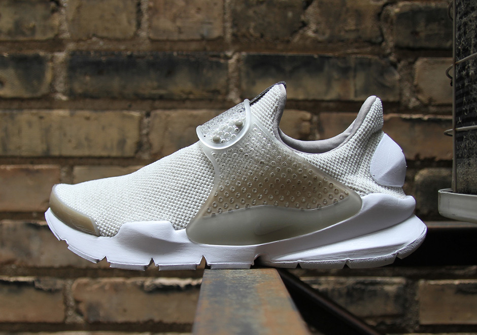 Nike Sock Dart Se Knit 911404 100