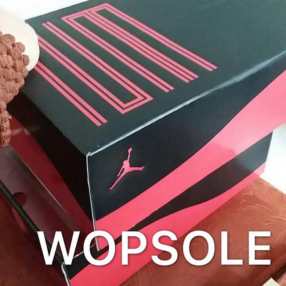 Jordan 11 Holiday 2017 New Shoeboxes 03