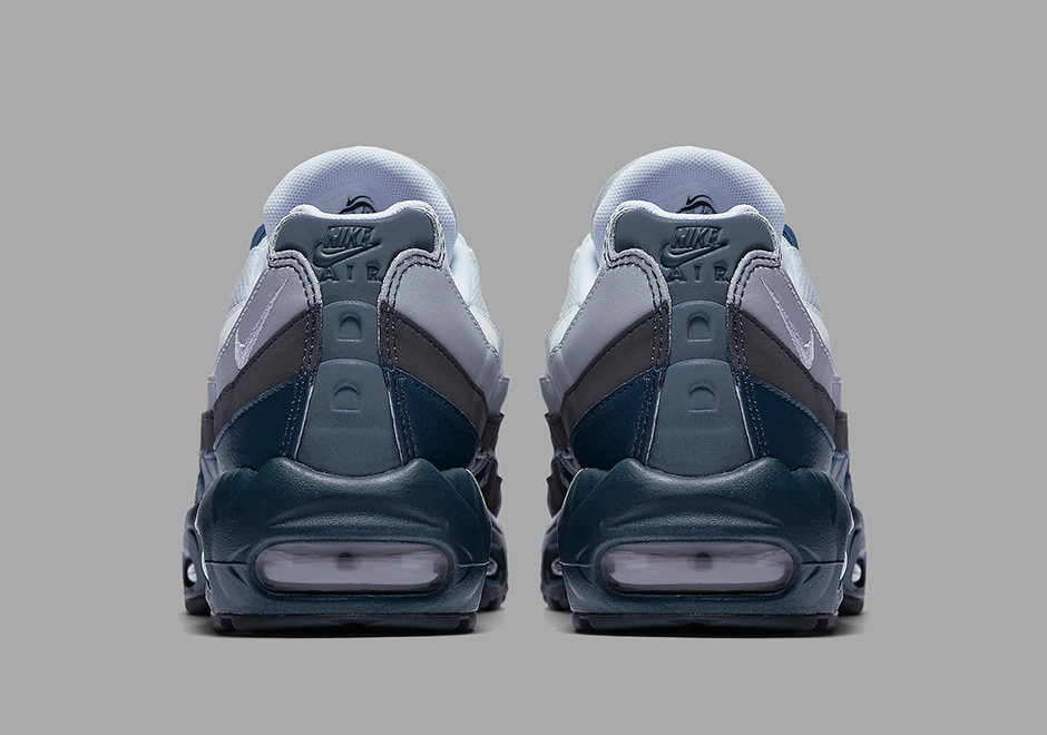 Nike Air Max 95 Yankees 4