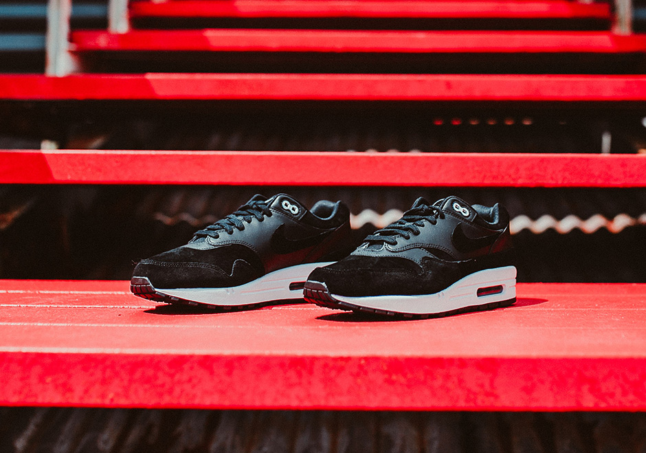 Nike Air Max 1 Premium Rebel Skulls 3