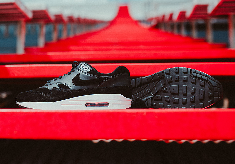 Nike Air Max 1 Premium Rebel Skulls 5