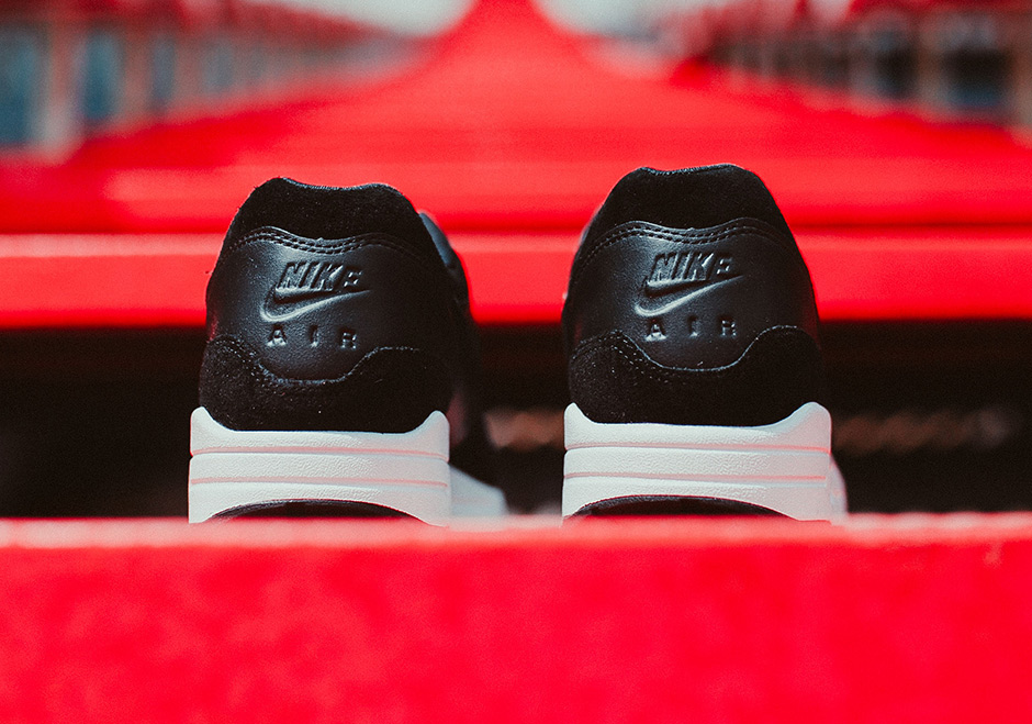 Nike Air Max 1 Premium Rebel Skulls 6
