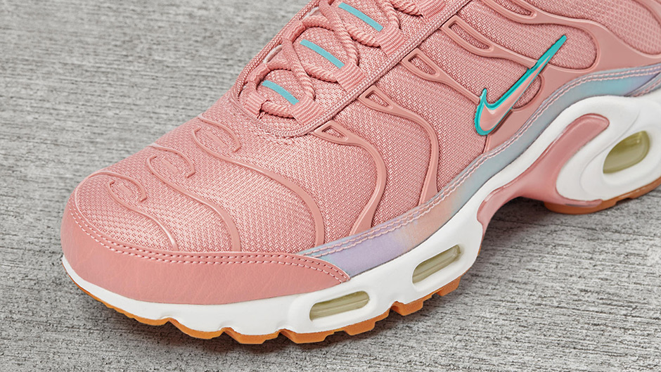 Nike Air Max Plus Europe Exclusive August 2017 05